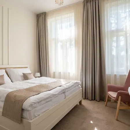 Rosenaw Hotel 4*