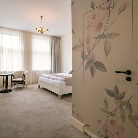 Rosenaw Hotel
