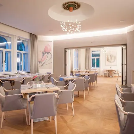 Rosenaw Hotel 4*